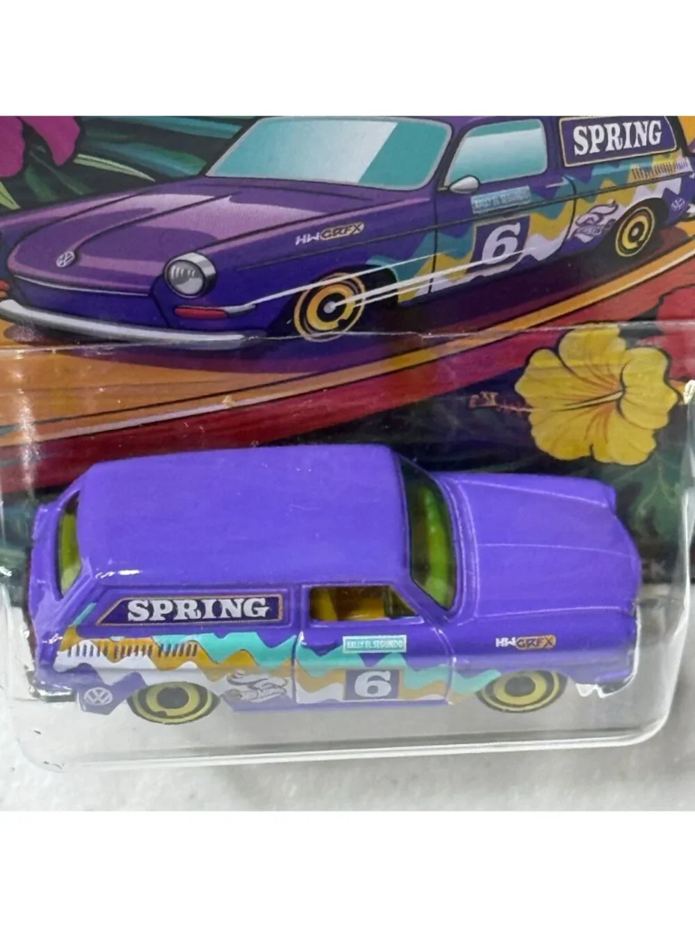 Hot Wheels Volkswagen Squareback Spring Series 5/5 Purple Diecast
